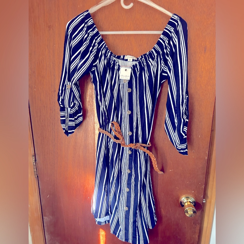 Ultra Flirt XL off the shoulder dress w/braided belt